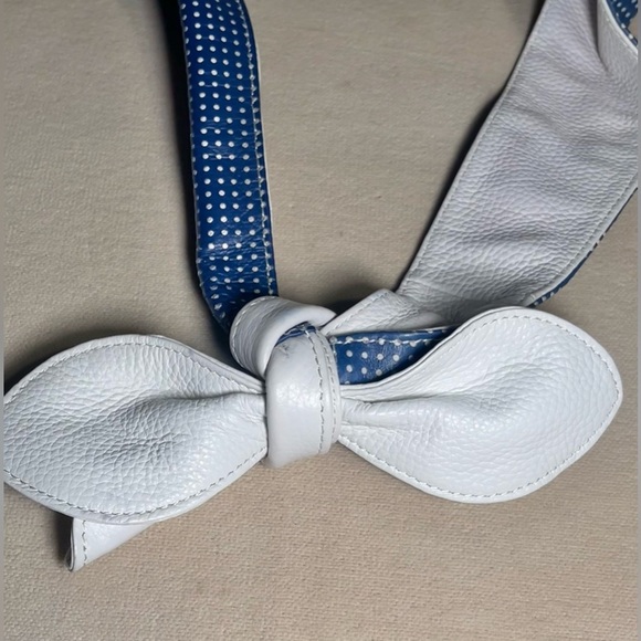 Bodhi Nantucket Shoulder Bag in Leather - Picture 7 of 8